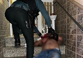 Imagen del hombre auxiliado por el agente