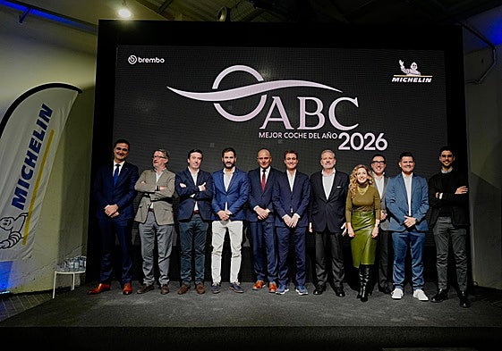 Foto de familia: representantes de las doce marcas participantes han defendido cada uno de sus modelos