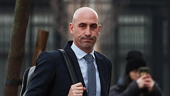 Luis Rubiales: «La sentencia dice eso pero Jenni y yo sabemos que no fue así»