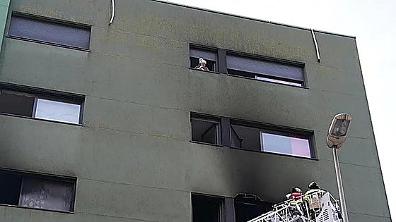 Los vecinos de un piso incendiado en Vizcaya denuncian agresiones, robos y prostitución