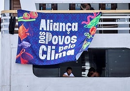Una protesta en Belém, donde se celebra hasta el próximo día 21 de noviembre la 30 Cumbre del Clima.