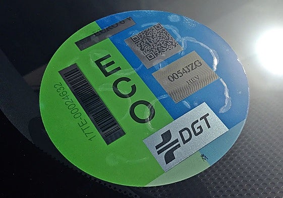 Las etiquetas Eco son controversiales porque pueden incluir a potentes motores térmicos