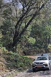 Mayor velocidad implica viajar más lejos, pero no viajar menos