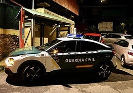 La Guardia Civil en el lugar del suceso en Aces, Candamo.
