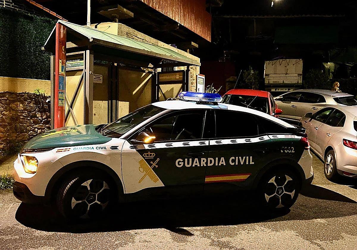 La Guardia Civil en el lugar del suceso en Aces, Candamo.
