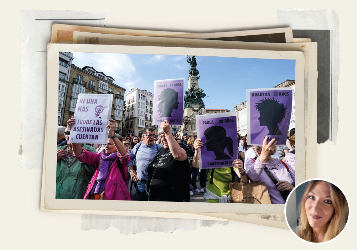 Concentración en repulsa por el asesinato en Vitoria-Gasteiz. En la esquina inferior, una fotografía de Maialen.