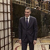 Pedro Sánchez abandona el hemiciclo del Congreso.