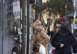 El abono para el transporte público como parte de la retribución flexible gana adeptos.
