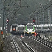 Imagen de la vía afectada por la explosión.