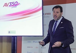 Óscar Puente protagoniza un desayuno informativo de Europa Press.