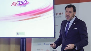 Óscar Puente protagoniza un desayuno informativo de Europa Press.