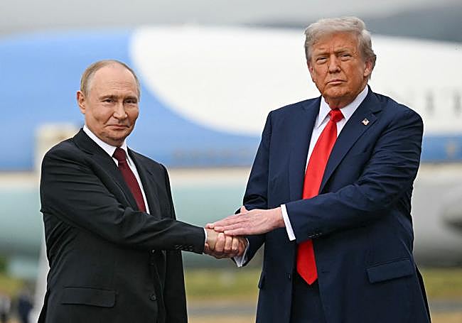 Putin y Trump durante su cara a cara en Alaska.