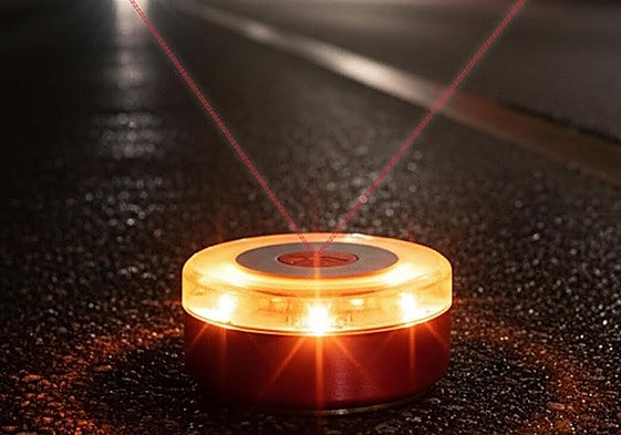 Desde el 1 de enero deberán ir equipados obligatoriamente con la baliza V16 conectada