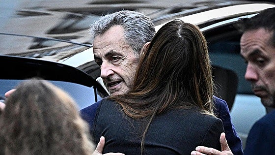El expresidente Sarkozy publicará el próximo 10 de diciembre un libro sobre su paso por la cárcel