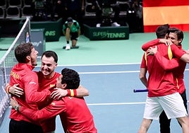 El equipo español celebra el pase a la final de la Copa Davis.