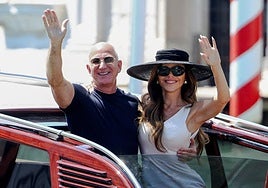 Jeff Bezos y su esposa Laura Sanchez, el pasado verano en Venecia.
