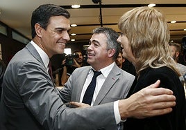 Santos Cerdán en un acto con Sánchez en Navarra en 2015.