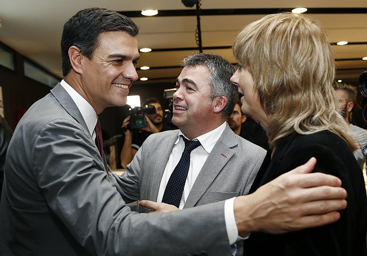 Santos Cerdán en un acto con Sánchez en Navarra en 2015.