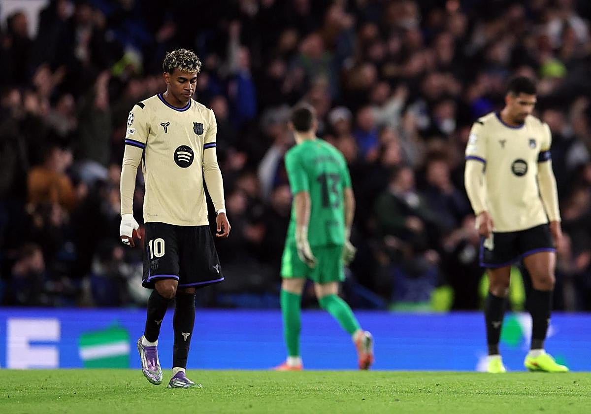 Barça'nın Stamford Köprüsü'ndeki gemi enkazı