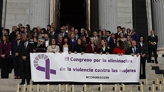 Vox se ausenta otro año más del acto por el 25-N en el Congreso