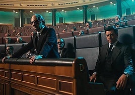 Manolo Solo da vida a Manuel Gutiérrez Mellado y Álvaro Morte es el presidente Adolfo Suárez en la serie