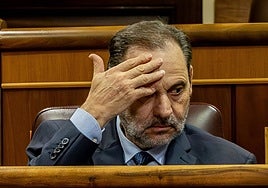 Pedro Sánchez y José Luis Ábalos en la debate de la moción de censura contra Mariano Rajoy en la que el exministro actuó como portavoz del PSOE