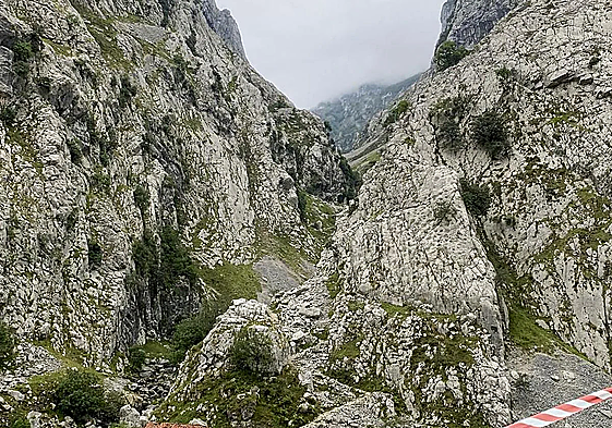 Fallece una malagueña de 44 años tras sufrir una caída en la Canal del Texu, en Cabrales