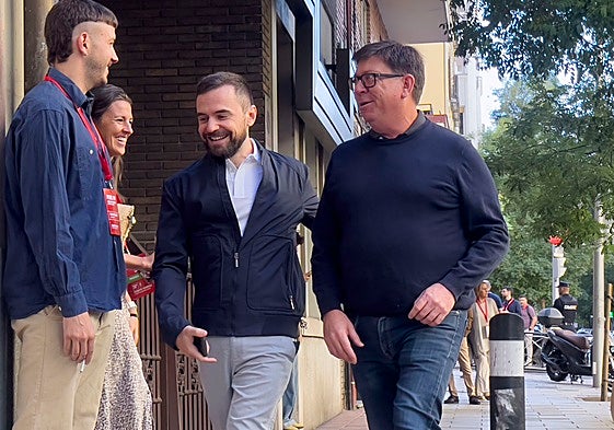 Paco Salazar entra en la sede del PSOE en una imagen de archivo