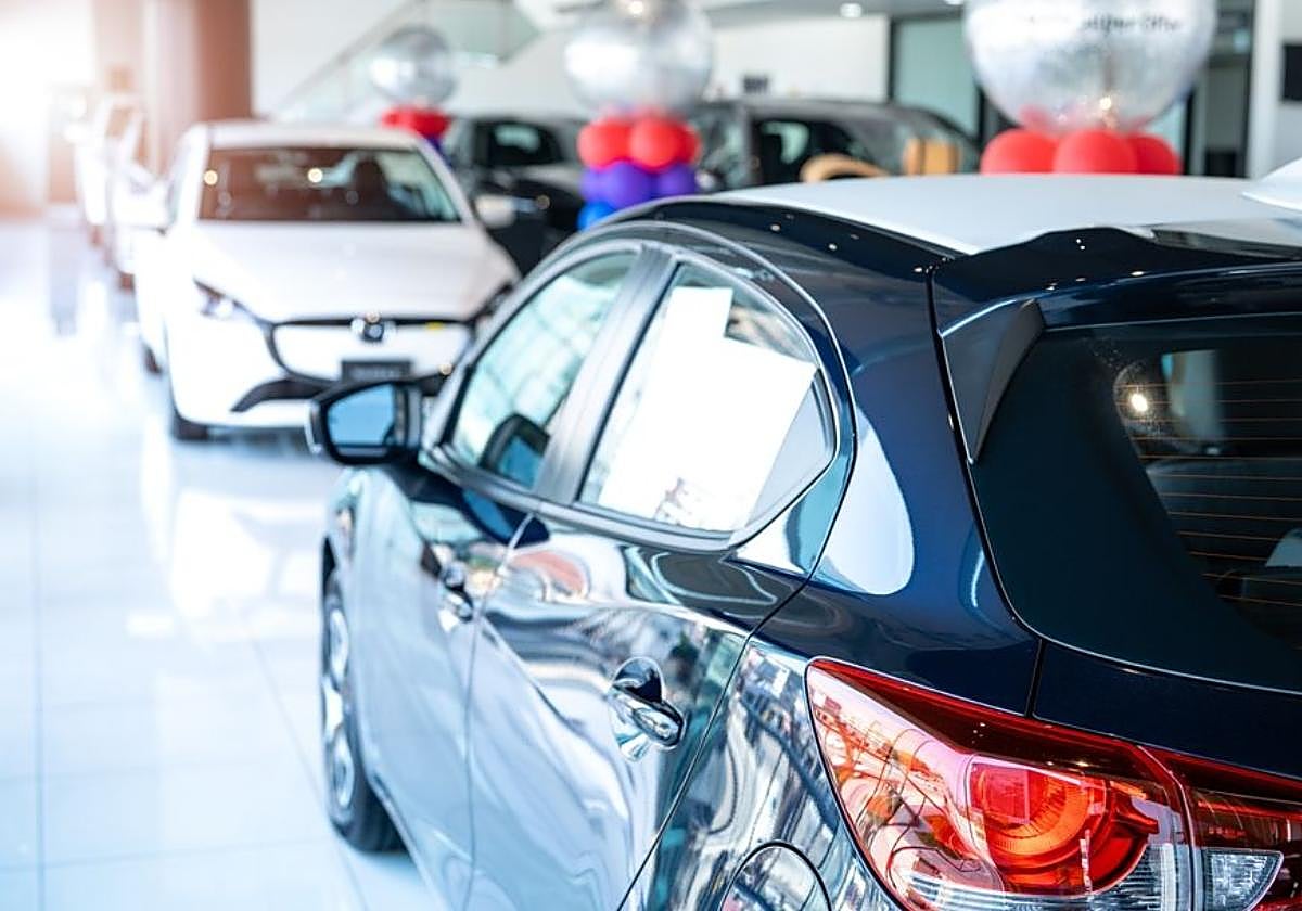 Con 21.315 turismos híbridos enchufables y eléctricos vendidos, el mercado electrificado supone casi 1 de cada 4 ventas en el mes