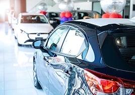 Con 21.315 turismos híbridos enchufables y eléctricos vendidos, el mercado electrificado supone casi 1 de cada 4 ventas en el mes