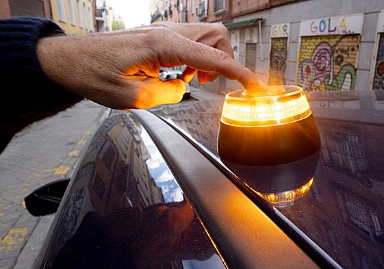 La baliza será obligatoria a partir del 1 de enero