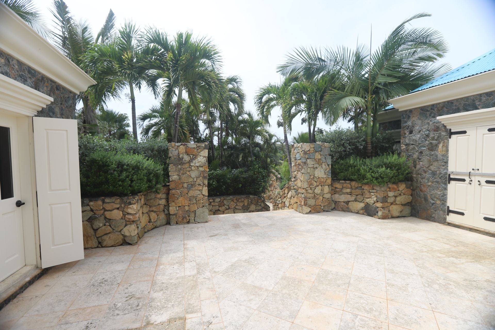 Las imágenes inéditas de la «isla de los pedófilos» de Epstein