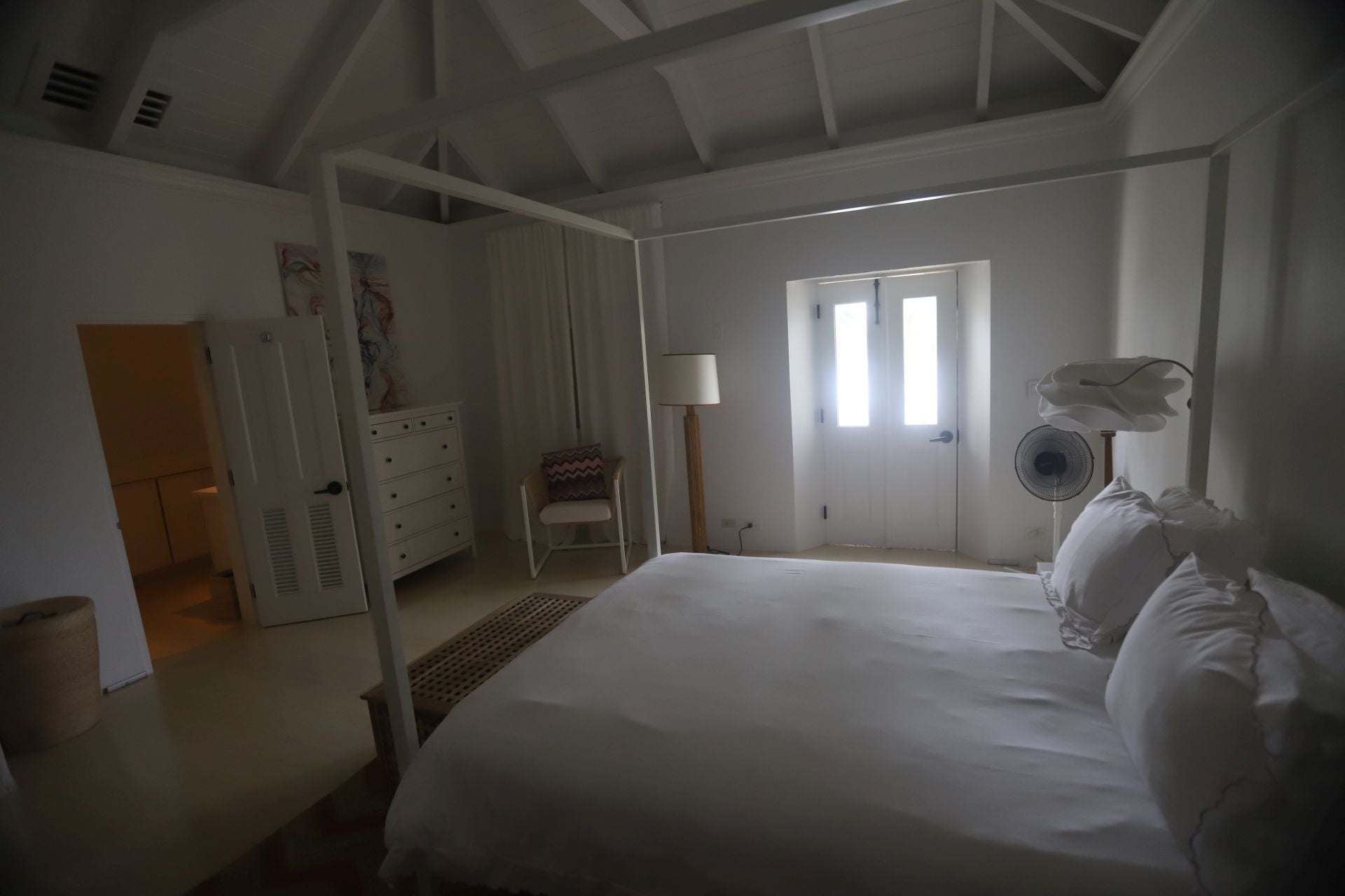 Las imágenes inéditas de la «isla de los pedófilos» de Epstein