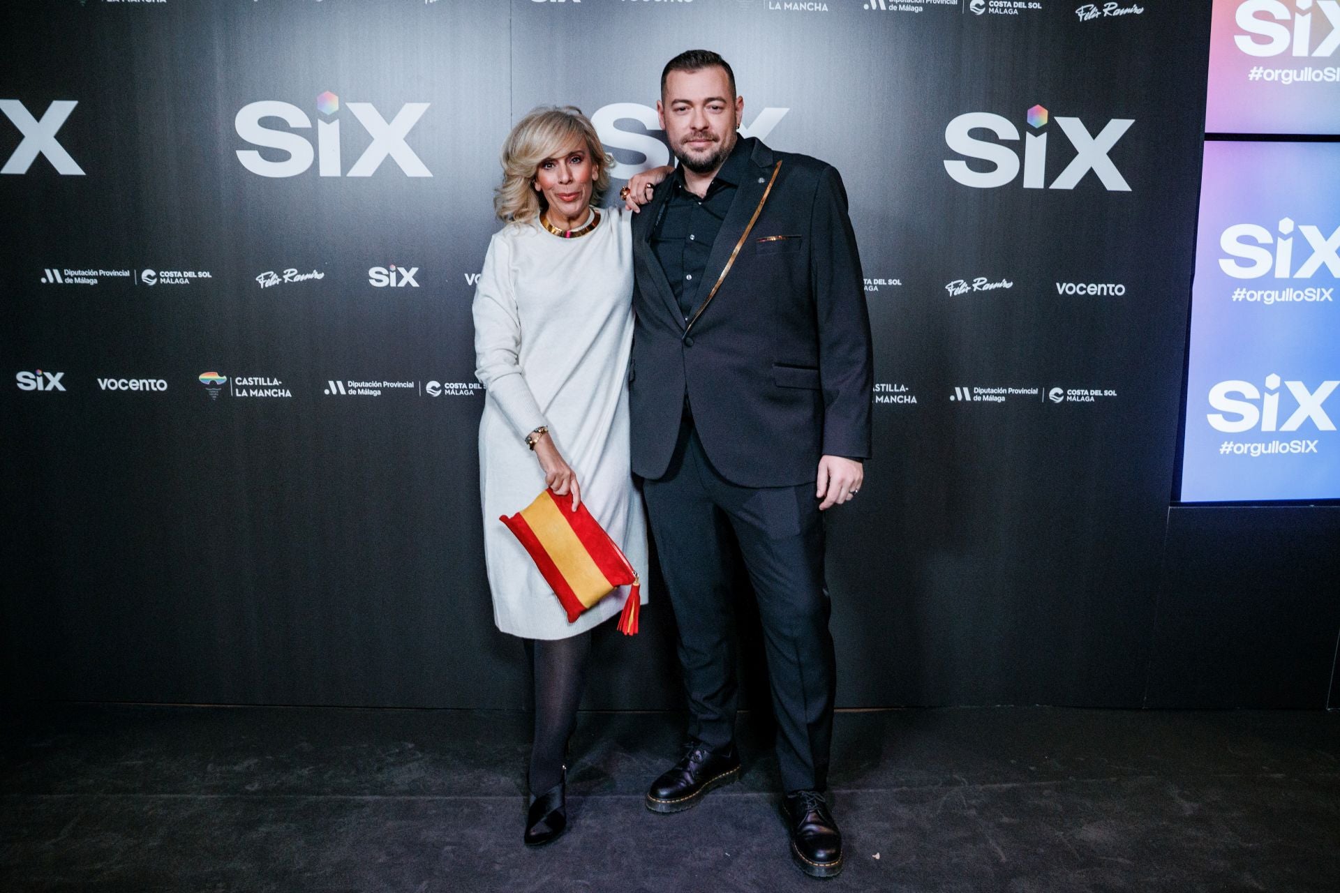 María Eizaguirre, directora de comunicación de RTVE; e Iván Gelibter, director de la revista SIX