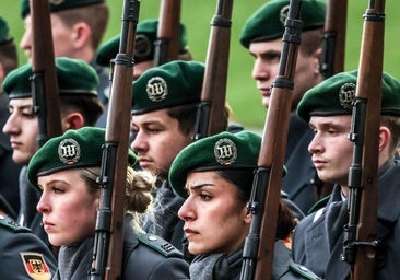 Alemania aprueba la 'mili' voluntaria entre protestas estudiantiles