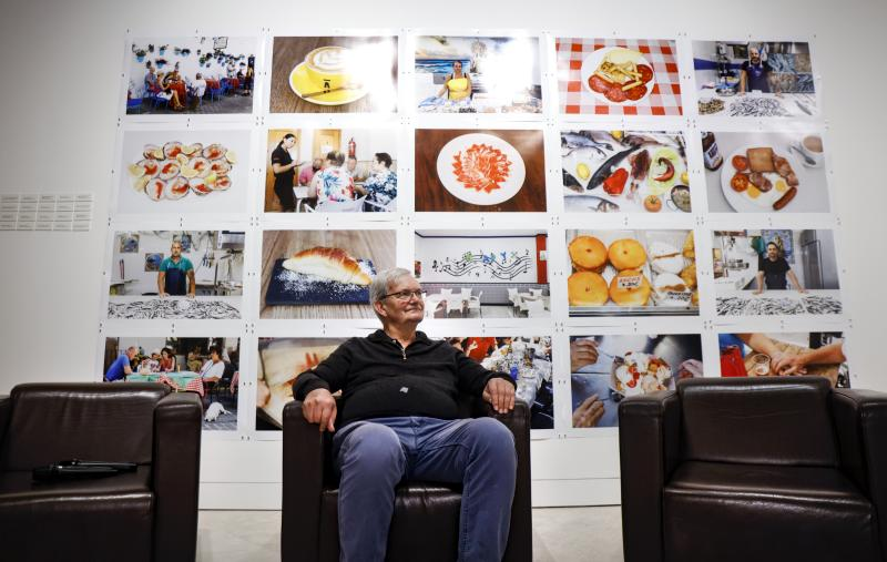 Martin Parr Passes Away: The Photographer Who Turned the Everyday into an Ironic Mirror of the Modern World