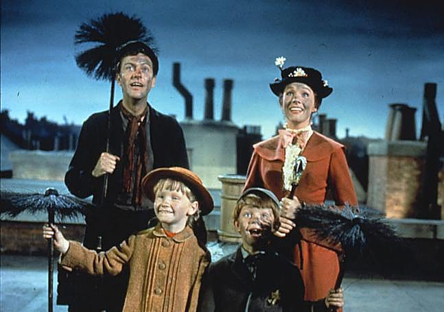 Dick Van Dyke y Julie Andrews en 'Mary Poppins' (1964).