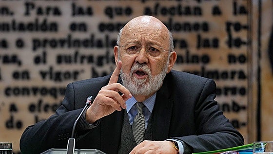 El PP carga contra la parcialidad de Tezanos y lo enreda en los escándalos del PSOE