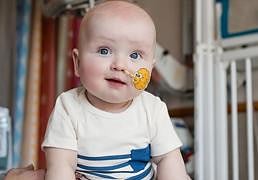 El bebé que sobrevivió gracias a la edición genética o la nueva IA china, personaje científico del año para Nature