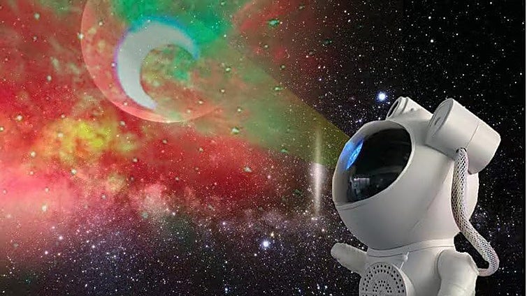 Estas lámparas de galaxias, estrellas y auroras boreales crearán un cielo mágico sin salir de casa