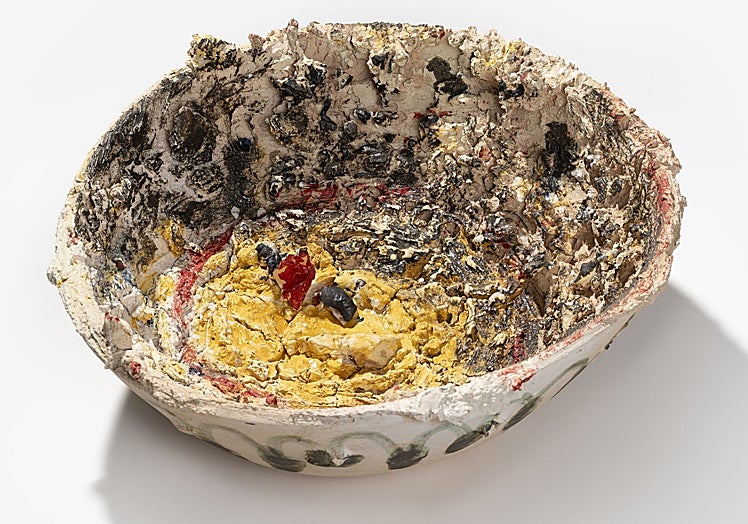 'Sin título', 2021. Plato cerámico de Barceló como una plaza de toros de Barceló.