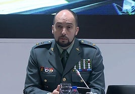 El teniente coronel Antonio Balas, responsable anticorrupción de la UCO, en una rueda de prensa.