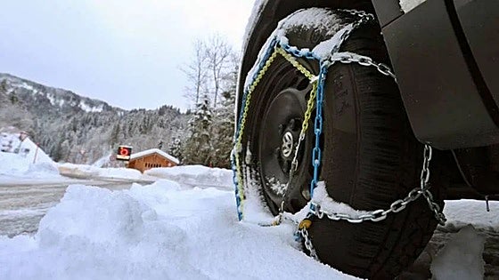 Instala las cadenas de tu coche como un experto y domina la nieve