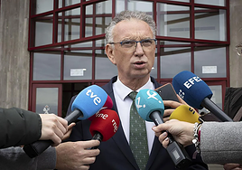 El delegado del Gobierno en Extremadura, José Luis Quintana, en declaraciones a los medios.