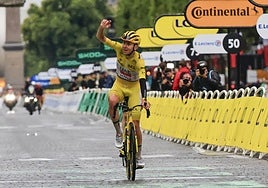 Pogacar, un año más cerca de Merckx en la batalla contra la historia