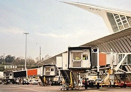 Fotograma del segundo capítulo de Pluribus, en el que se ve el aeropuerto de Loiu.