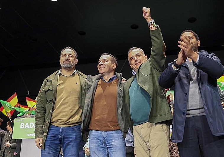 Óscar Fernández, de sombra de Abascal a estrella emergente