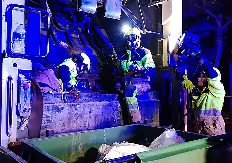 El exmarido de la alcaldesa de Almassora se metió en el contenedor tras sufrir un brote psicótico