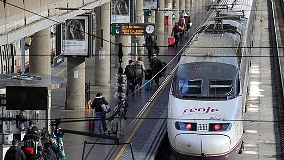 Un robo de cable en Córdoba provoca fuertes retrasos en los trenes de Renfe hacia Madrid