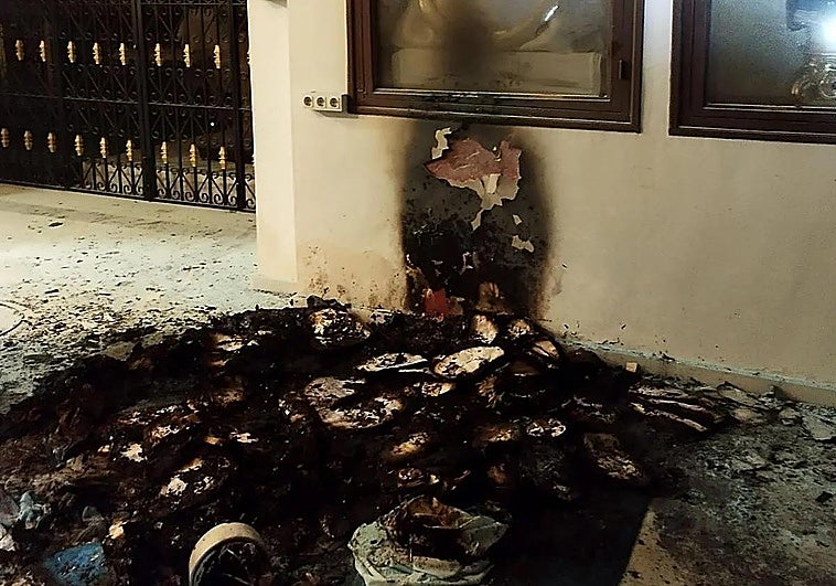 Rescatan a una monja de avanzada edad en un incendio en el Convento de las Clarisas de Lorca